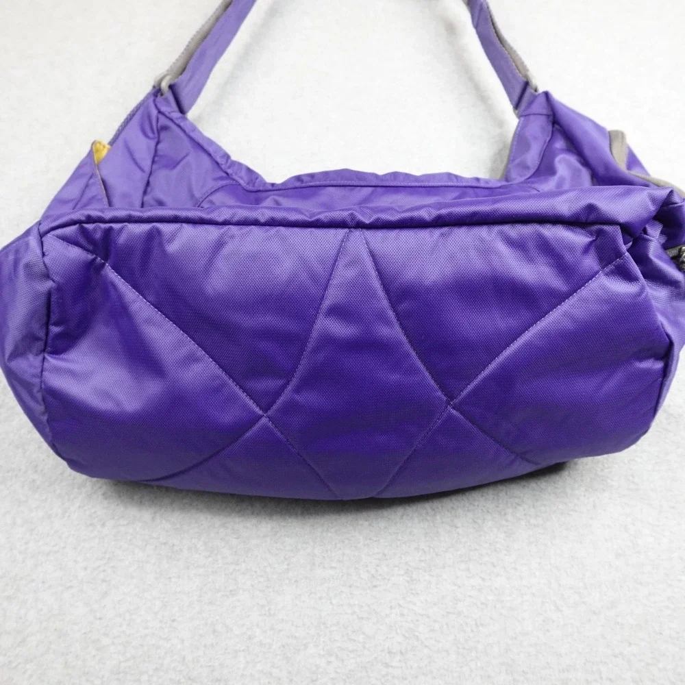 REI Duffle Bag Womens Sling Purple Nylon Gym Workout Class Pack Compartments